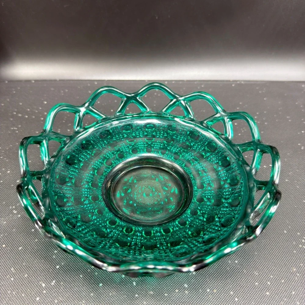 Imperial Glass Emerald Green Lace Edge Pressed Glass Bowl Geometric Star Pattern